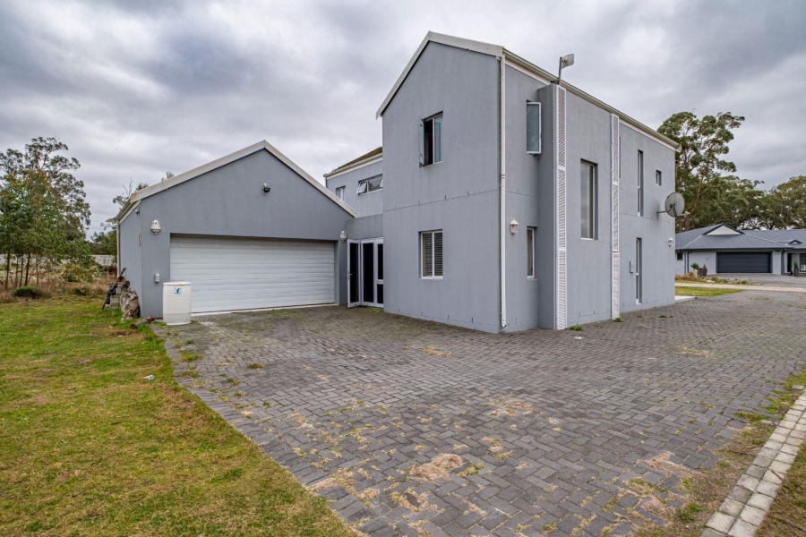 4 Bedroom Property for Sale in Wedgewood Golf Estate Eastern Cape